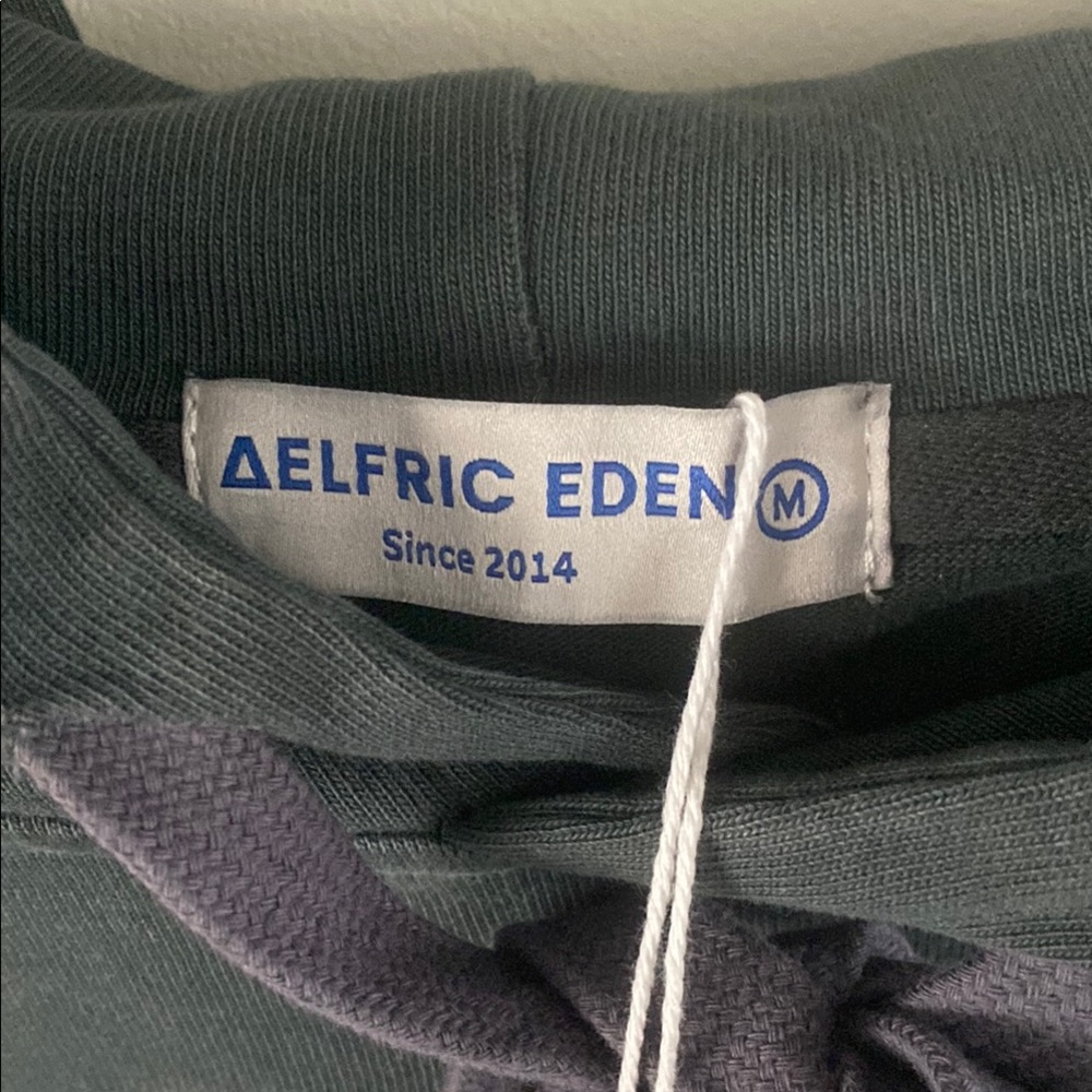 Aelfric Eden Charcoal Sweatshirt - Picture 2 of 4